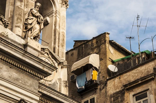 Neapolitanisches Bauwerk — Stockfoto
