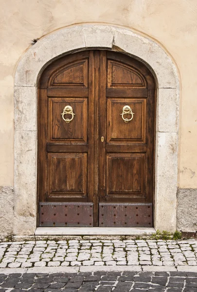 Italienska dörr — Stockfoto