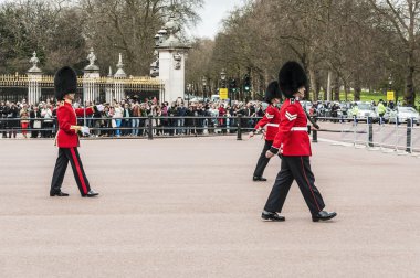 Kraliçe'nin muhafızları