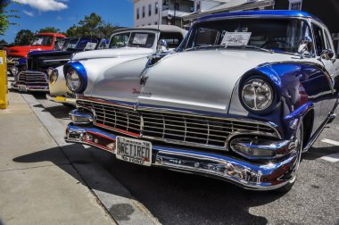 eski bir Amerikan arabası