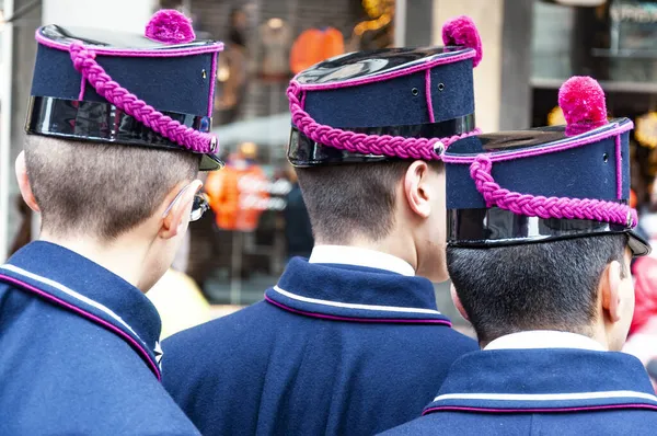 Teulie Askeri Okulu Öğrencileri Milano Tatilin Tadını Çıkarıyorlar — Stok fotoğraf