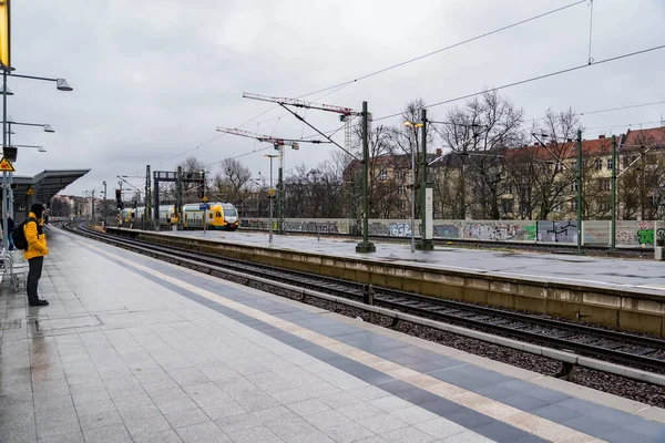 Piattaforma Della Metropolitana Cartello Della Stazione Con Iscrizione Berlino Charlottenburg — Foto Stock