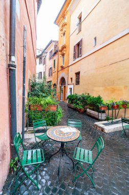 Trastevere, Roma, İtalya, eski sokakta. Trastevere rione Roma, Roma, Lazio, İtalya'nın Tiber Batı kıyısında olduğunu. Mimari ve Roma'nın simgesel yapı