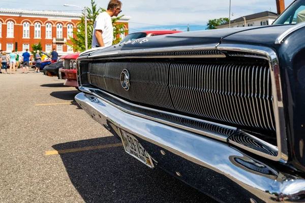 Viejo coche americano en la exposición anual en Saco, Maine, EE.UU. —  Fotos de Stock