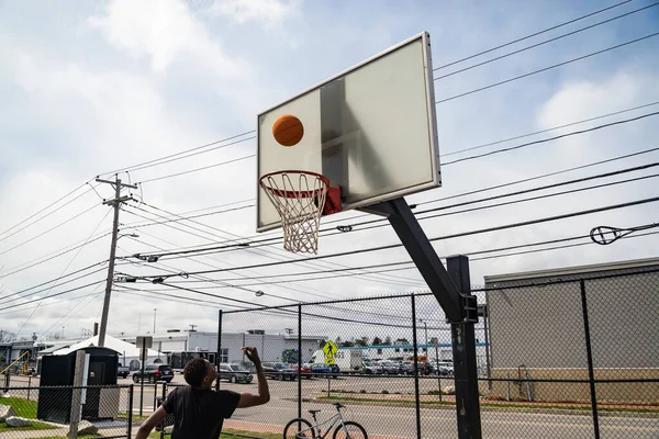 Portland Maine April 2022 Cute Teenager Iplaying Basketball Young Boy — Stock Photo, Image