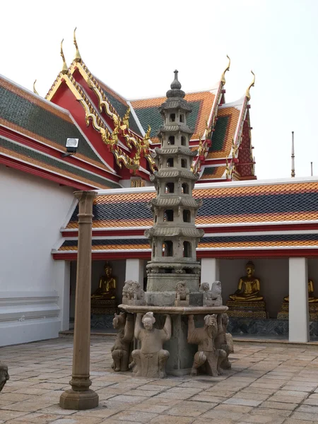 Wat Pho tilbagelænet buddha - Stock-foto