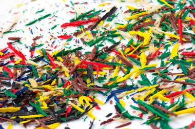 renkli kalemler talaşı