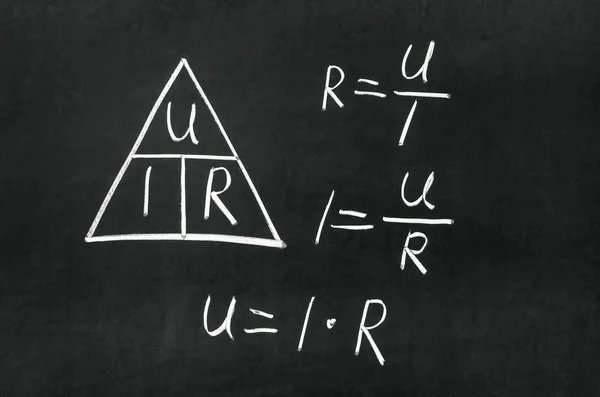 สามเหลี่ยมกฎหมายของโอห์ม — ภาพถ่ายสต็อก