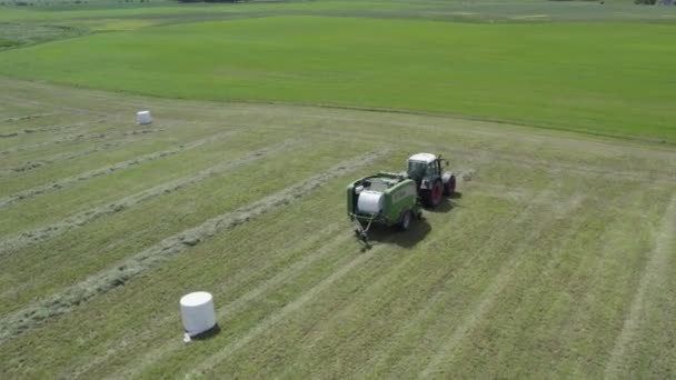 Plunge District Litauen Juni 2022 Flybilde Hvordan Traktor Som Lager – stockvideo