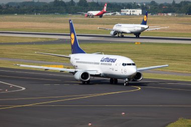 Lufthansa Boeing 737-300