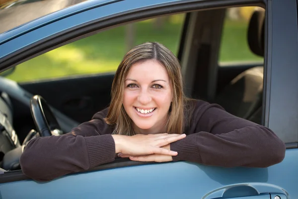 Leende förare — Stockfoto