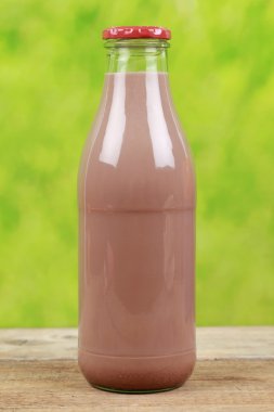 çikolata meşrubatını şişe