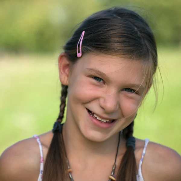 Smiling girl — Stock Photo, Image