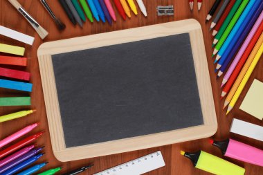 boş siyah yazı tahtası ile boşaltmak