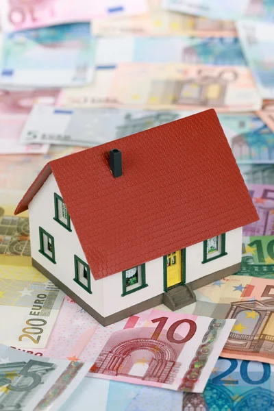 Symbol for home financing (Euro) — Stock Photo, Image