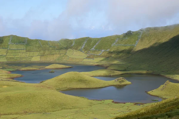 Cráter del volcán con lago en Azores Portugal —  Fotos de Stock