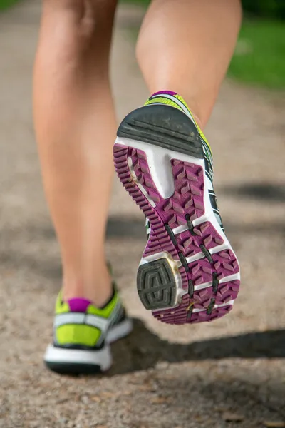 Schuhe zum Laufen, Joggen, Sport, Training — Stockfoto