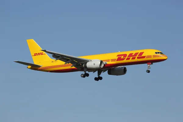 DHL Boeing 757-200PF — Stock Photo, Image