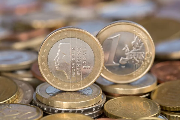 Één euro munt uit Nederland koningin beatrix — Stockfoto