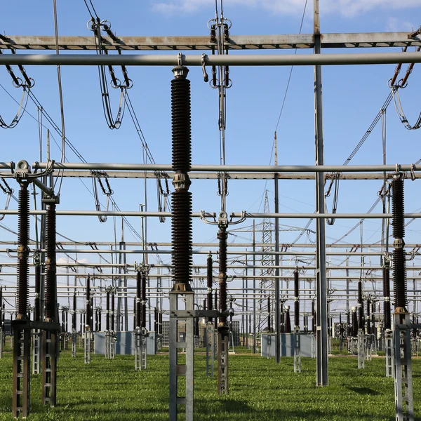 Electrical substation with transformers energy and electricity t — Stock Photo, Image