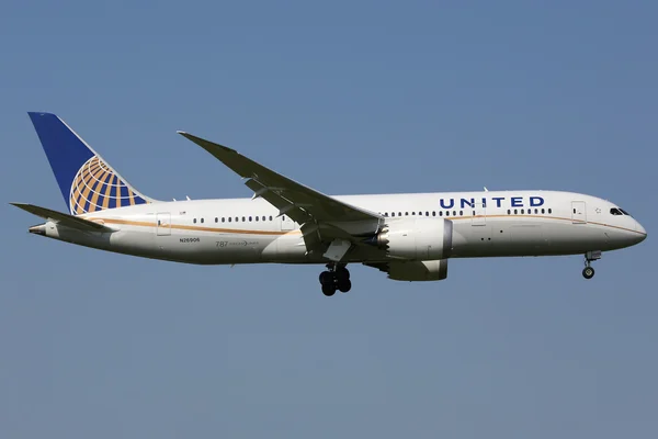 A United airlines boeing 787 dreamliner — Fotografia de Stock