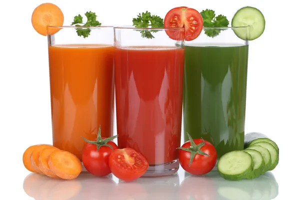 Vegetable juice from carrots, tomatoes and cucumber isolated — Stock Photo, Image