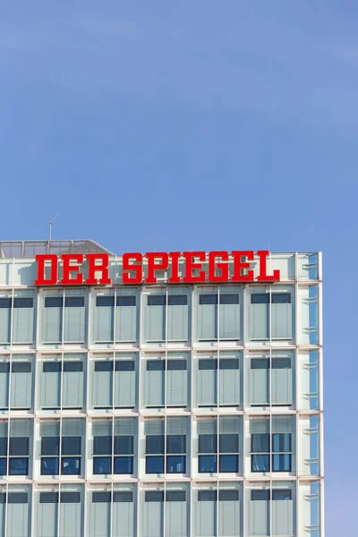 Hamburg Duitsland April 2021 Hoofdkwartier Van Het Der Spiegel Logo — Stockfoto
