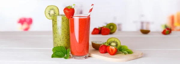 Smoothies Green Smoothie Fruit Juice Healthy Drinks Fruits Drink Glass — Stock Photo, Image