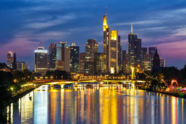 Linha Horizonte Frankfurt Com Arranha Céus Rio Principal Alemanha Crepúsculo — Fotografia de Stock
