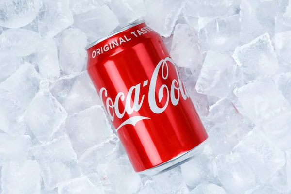 Штутгарт Германия Августа 2021 Coca Cola Coca Cola Банке Лимонада — стоковое фото