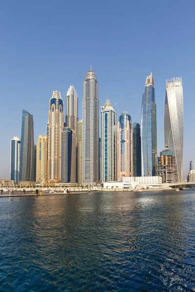 Dubai Marina Puerto Skyline Arquitectura Riqueza Viajes Lujo Emiratos Árabes —  Fotos de Stock