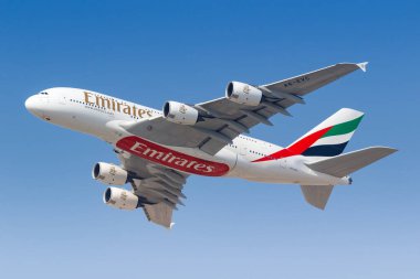 Dubai, Birleşik Arap Emirlikleri - 22 Mayıs 2021 Emirates Airbus A380 Dubai havaalanı (DXB) Birleşik Arap Emirlikleri.