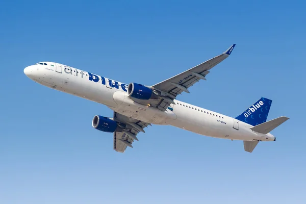 Dubai Emirados Árabes Unidos Maio 2021 Avião Airblue Airbus A321 — Fotografia de Stock