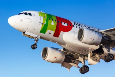 Faro, Portekiz - 25 Eylül 2021 TAP Air Portugal Airbus A319, Faro Havaalanı (FAO).