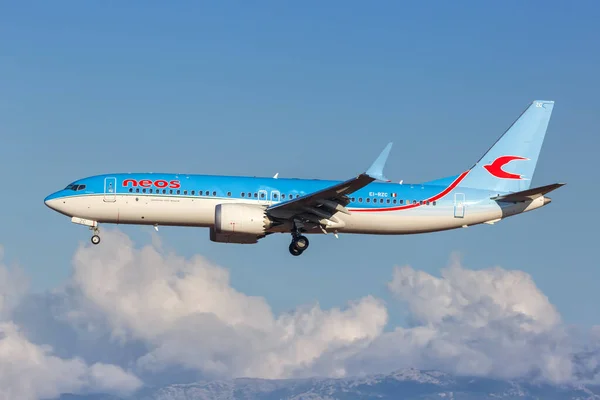 Palma Mallorca Spain October 2021 Neos Boeing 737 Max Airplane — Stock Photo, Image