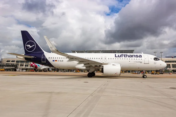 Stuttgart Deutschland September 2021 Lufthansa Airbus A320Neo Flugzeug Auf Dem — Stockfoto