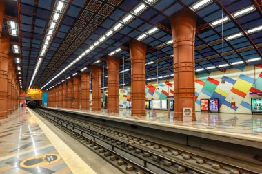 Lizbon, Portekiz - 24 Eylül 2021 Lizbon Lisboa Metro Metro Metro İstasyonu Olaias, Portekiz.