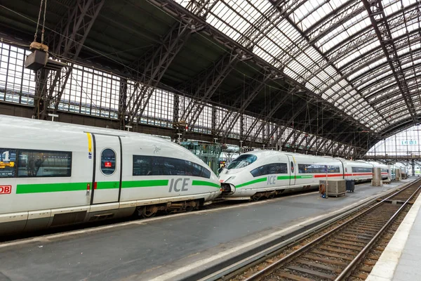 Keulen Duitsland Augustus 2021 Ice Hogesnelheidstrein Het Centraal Station Van — Stockfoto