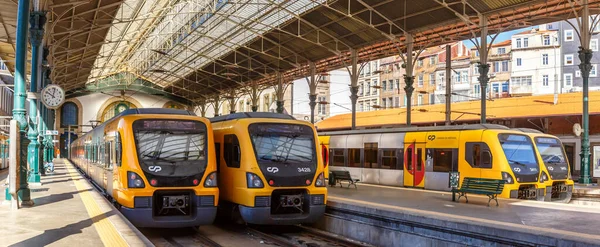 Порту Португалія Вересня 2021 Потяги Залізничному Вокзалі Порту Сан Бенто — стокове фото