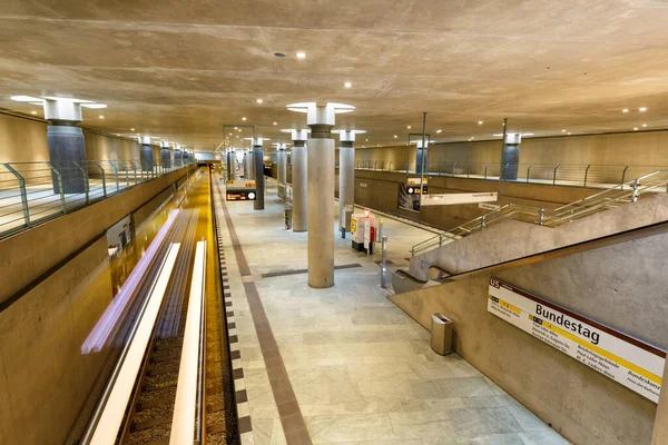 Berlín Alemania Abril 2021 Metro Bahn Underground Station Bundestag Berlin — Foto de Stock