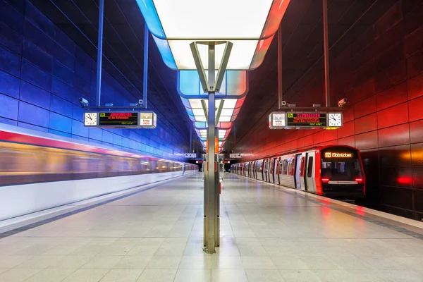 Hamburgo Alemania Abril 2021 Hochbahn Metro Bahn Underground Station Hafencity —  Fotos de Stock