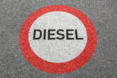 Diesel sürüş yasağı yol işareti sokağı yasaklı bölge kavramına izin verilmiyor