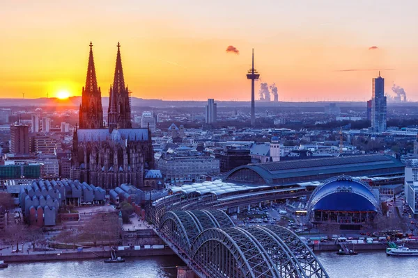 Cologne Cathedral Church Germany Twilight Skyline City Town Sunset Bridge — Stock Photo, Image