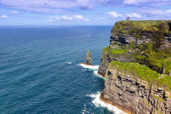 Irsko Cliffs Moher Cestování Cestování Atlantský Oceán Námořní Turistika Příroda — Stock fotografie