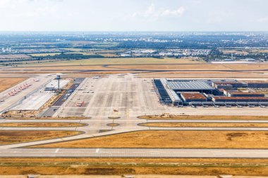 Berlin, Almanya - 19 Ağustos 2020 Berlin Brandenburg BER Havaalanı Terminali Havalimanı.