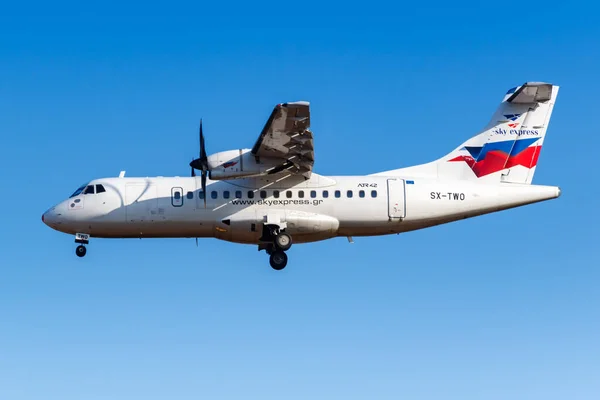 Athens Greece September 2020 Sky Express Atr 500 Airplane Athens — Stock Photo, Image