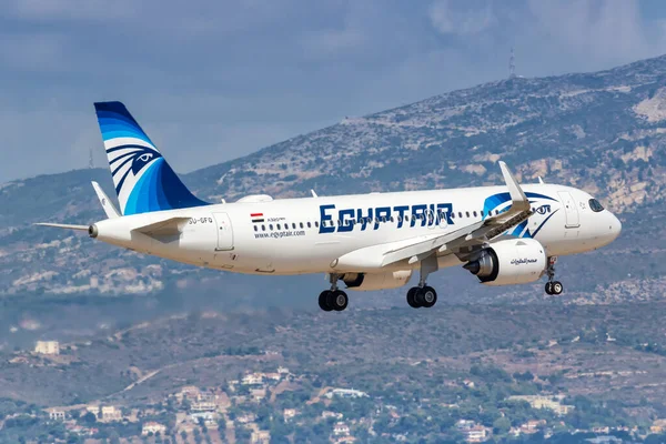 Atenas Grécia Setembro 2020 Egyptair Airbus A320Neo Avião Aeroporto Atenas — Fotografia de Stock