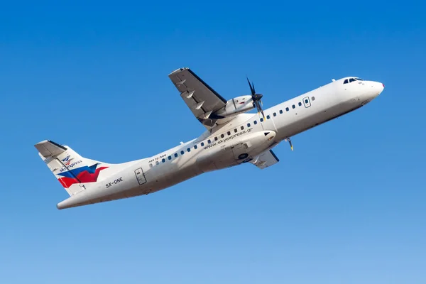 Αθήνα Ελλάδα Σεπτεμβρίου 2020 Sky Express Atr 500 Αεροπλάνο Στον — Φωτογραφία Αρχείου