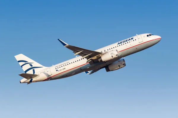 Athens Greece September 2020 Aegean Airlines Airbus A320 Airplane Athens — Stock Photo, Image