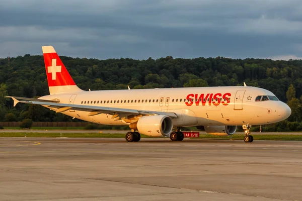 Zurich Switzerland July 2020 Swiss Airbus A320 Airplane Zurich Airport — Stock Photo, Image